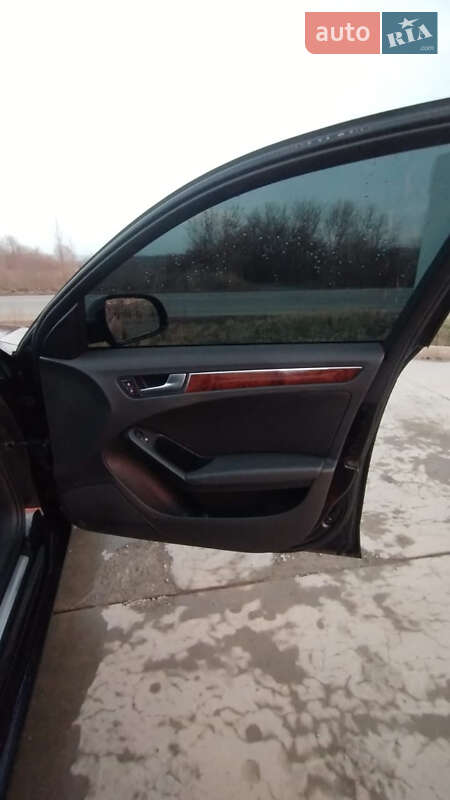 Седан Audi A4 2009 в Каменец-Подольском