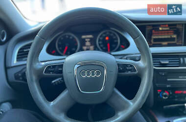 Седан Audi A4 2011 в 