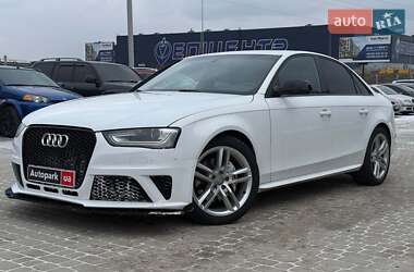 Седан Audi A4 2015 в Львове