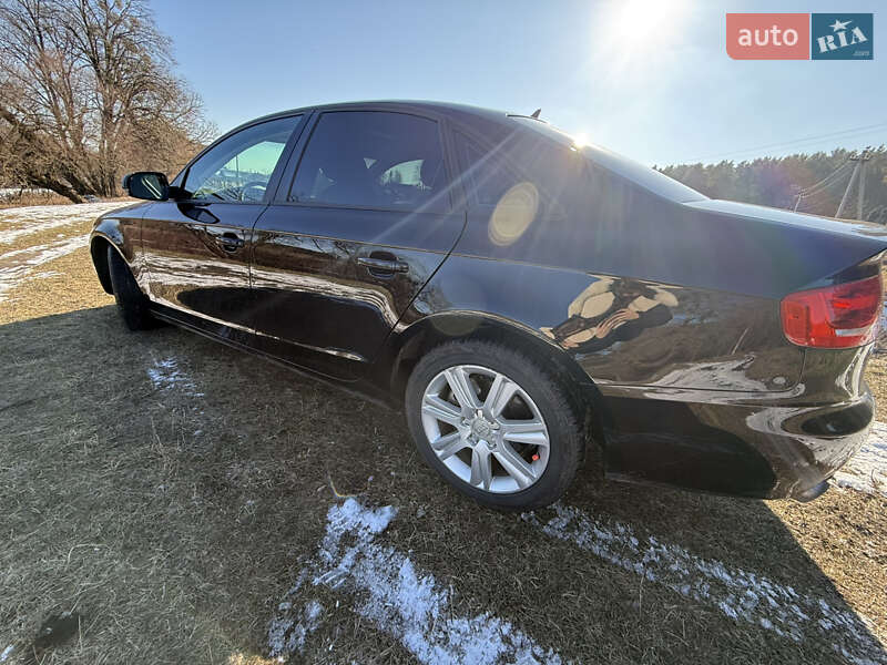 Седан Audi A4 2010 в Славуте