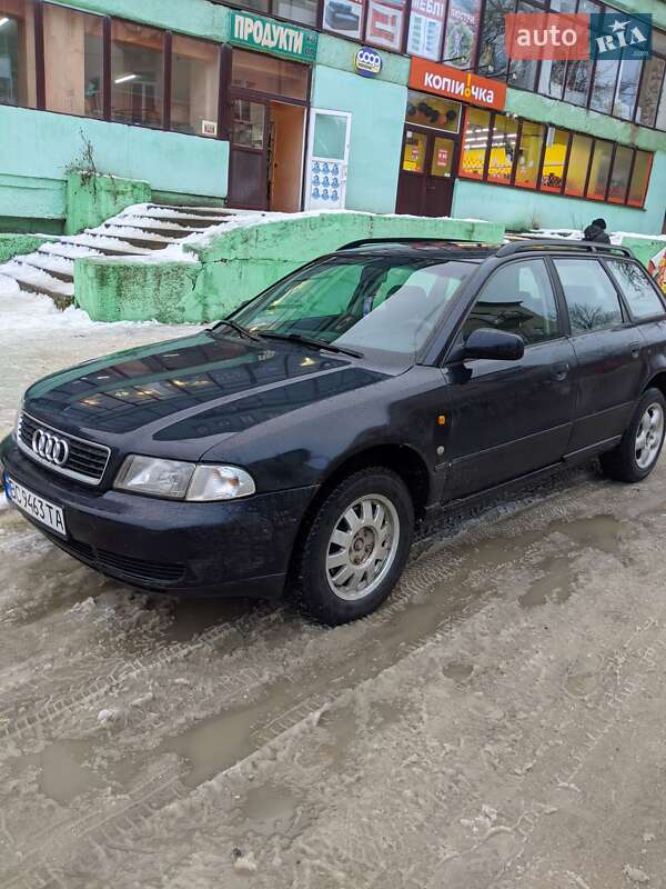Универсал Audi A4 1997 в Турке