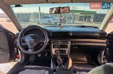 Седан Audi A4 1996 в 