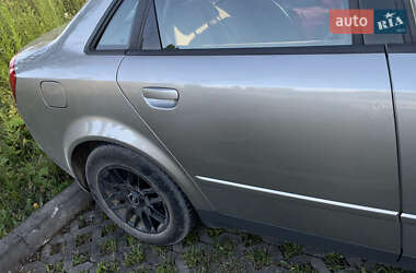 Седан Audi A4 2002 в 