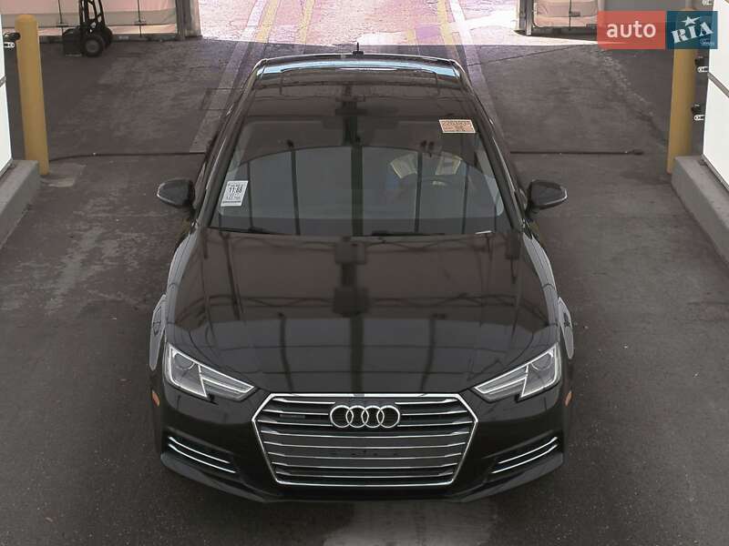 Седан Audi A4 2016 в Львові