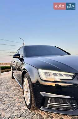 Седан Audi A4 2018 в 