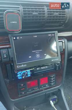 Седан Audi A4 1996 в 