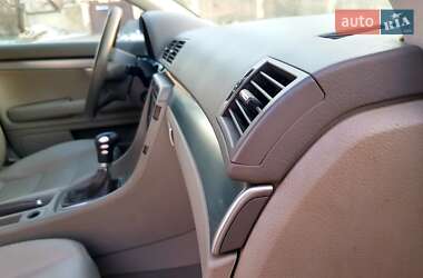 Седан Audi A4 2005 в 