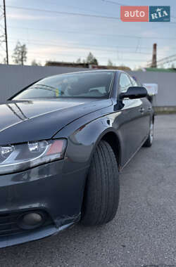 Седан Audi A4 2011 в Сваляве