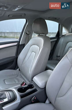 Седан Audi A4 2011 в Сваляві