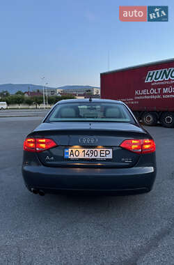 Седан Audi A4 2011 в Сваляві