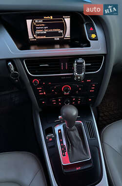 Седан Audi A4 2011 в Сваляві