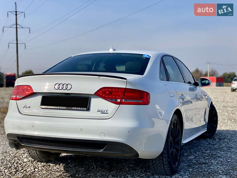 Седан Audi A4 2011 в Львове