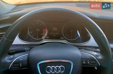 Седан Audi A4 2013 в 
