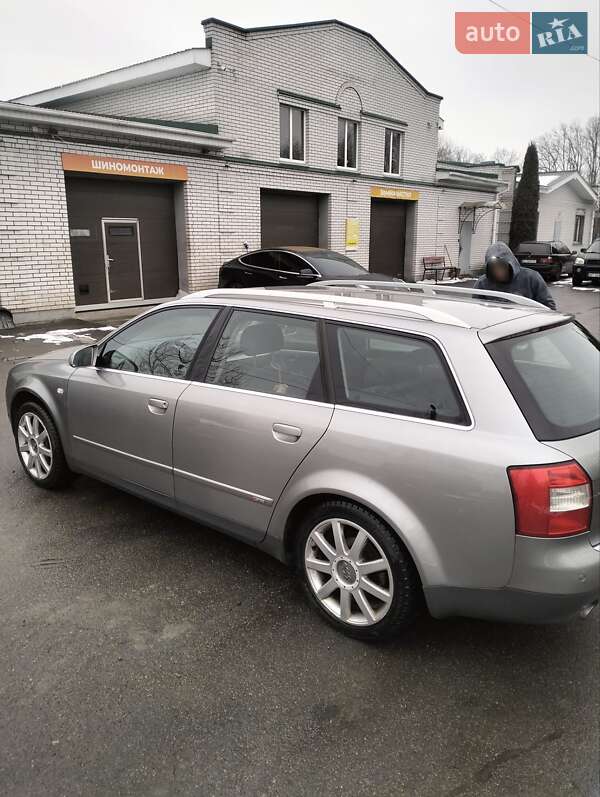 Универсал Audi A4 2002 в Киеве