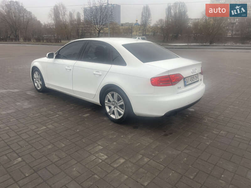 Седан Audi A4 2010 в Киеве