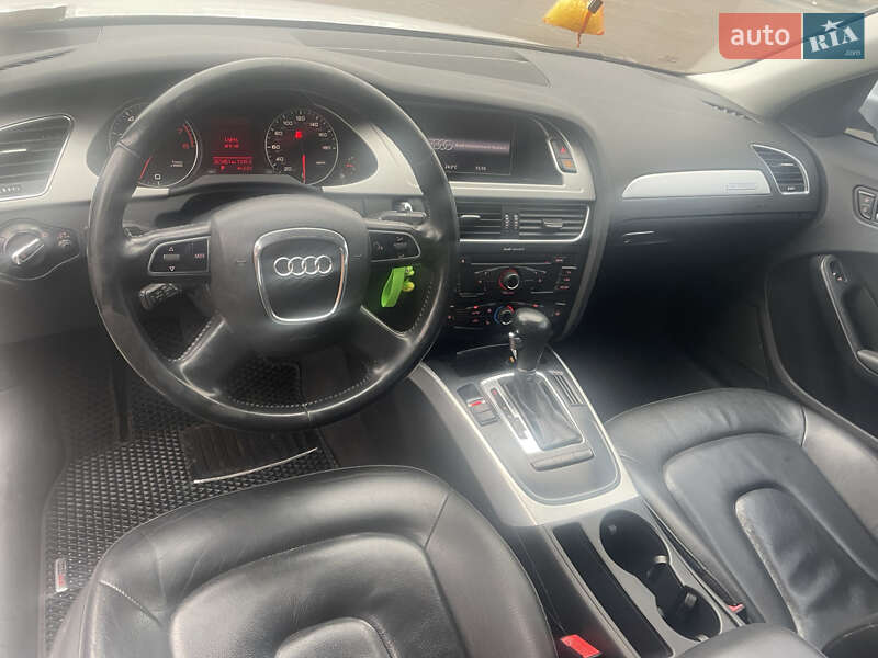 Седан Audi A4 2010 в Киеве