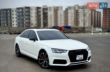 Седан Audi A4 2016 в 