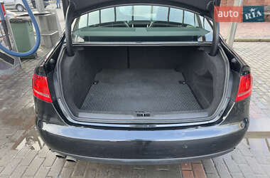 Седан Audi A4 2010 в 
