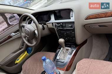 Седан Audi A4 2012 в 
