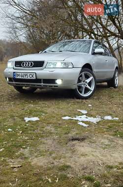 Седан Audi A4 2000 в 
