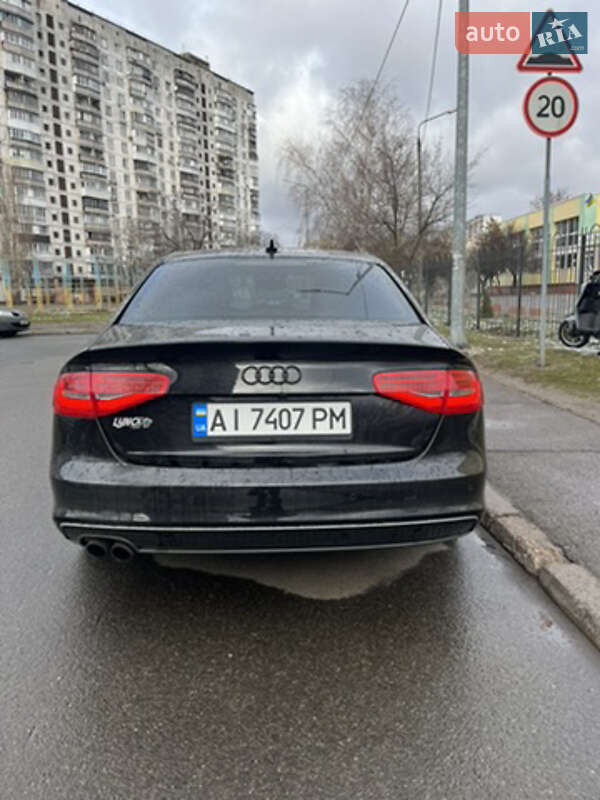 Седан Audi A4 2015 в Киеве