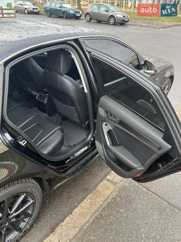 Седан Audi A4 2015 в Киеве
