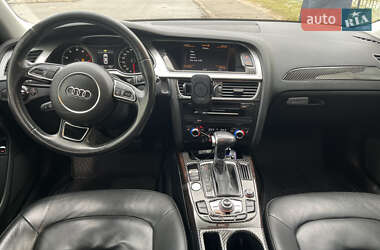 Седан Audi A4 2015 в 