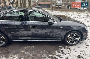 Седан Audi A4 2017 в 