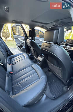 Седан Audi A4 2016 в 