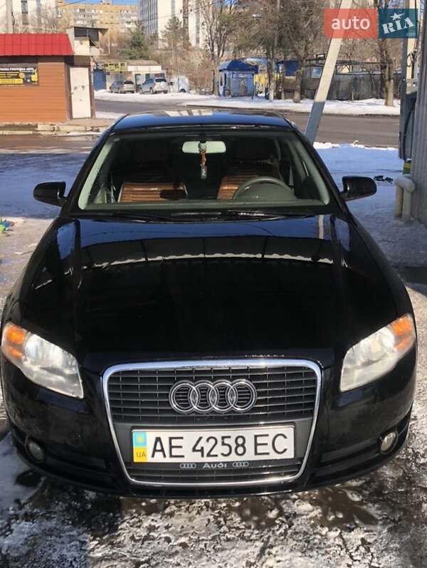 Седан Audi A4 2005 в 