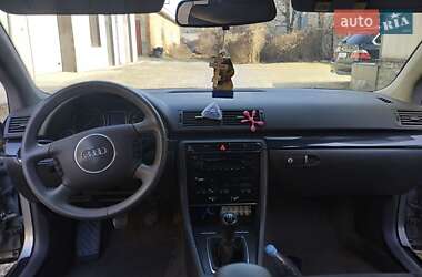 Седан Audi A4 2001 в 