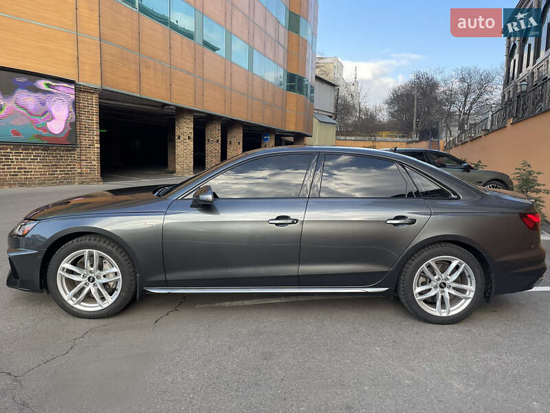 Седан Audi A4 2020 в Одессе
