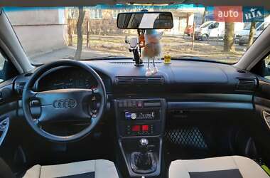 Седан Audi A4 1997 в 