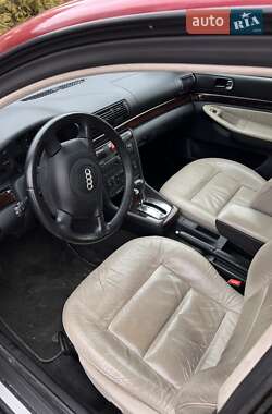 Седан Audi A4 1999 в 