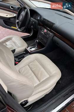 Седан Audi A4 1999 в 