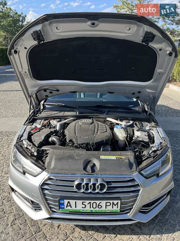 Седан Audi A4 2017 в Киеве