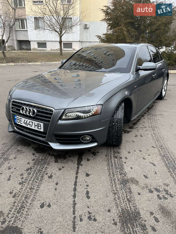 Седан Audi A4 2011 в Николаеве