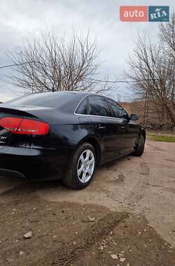 Седан Audi A4 2010 в Чернігові