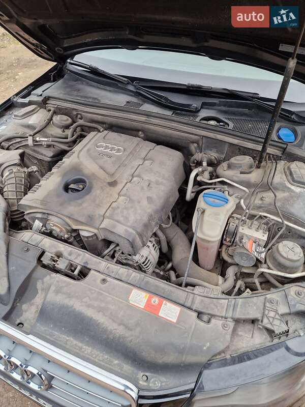 Седан Audi A4 2010 в Чернігові
