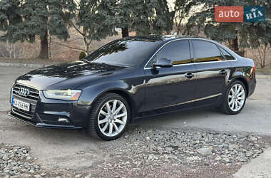 Седан Audi A4 2013 в 