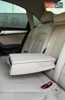 Седан Audi A4 2013 в 