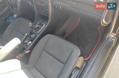 Седан Audi A4 2001 в 