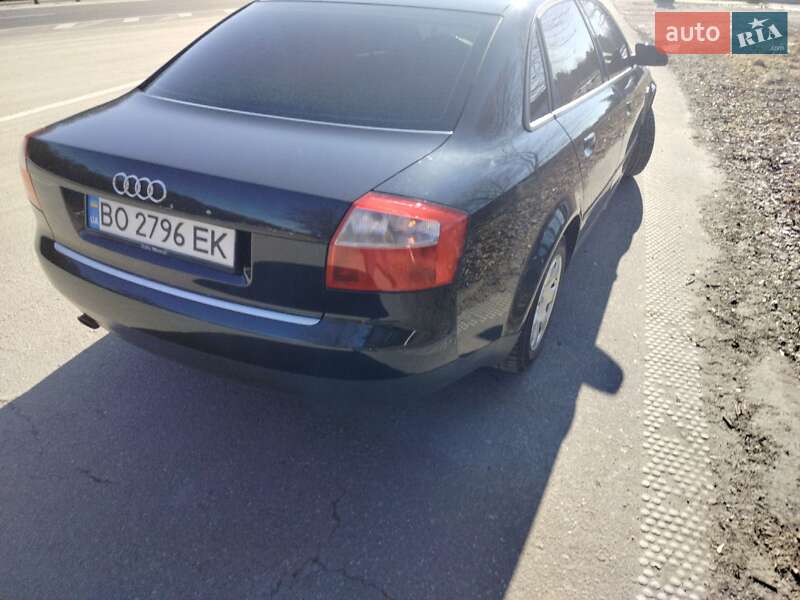 Седан Audi A4 2001 в Бродах