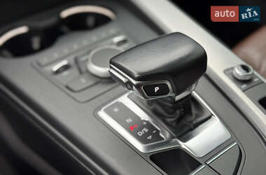 Седан Audi A4 2016 в 