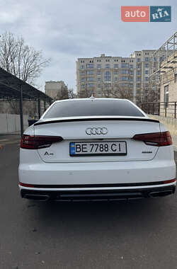 Седан Audi A4 2018 в 