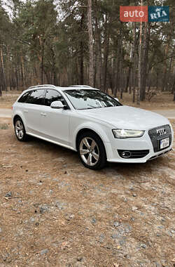 Универсал Audi A4 2013 в Киеве