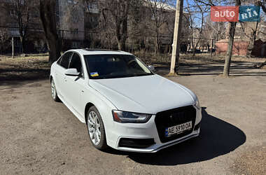 Седан Audi A4 2014 в Кривом Роге