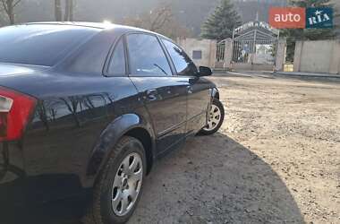 Седан Audi A4 2004 в 