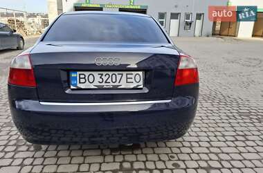 Седан Audi A4 2004 в 