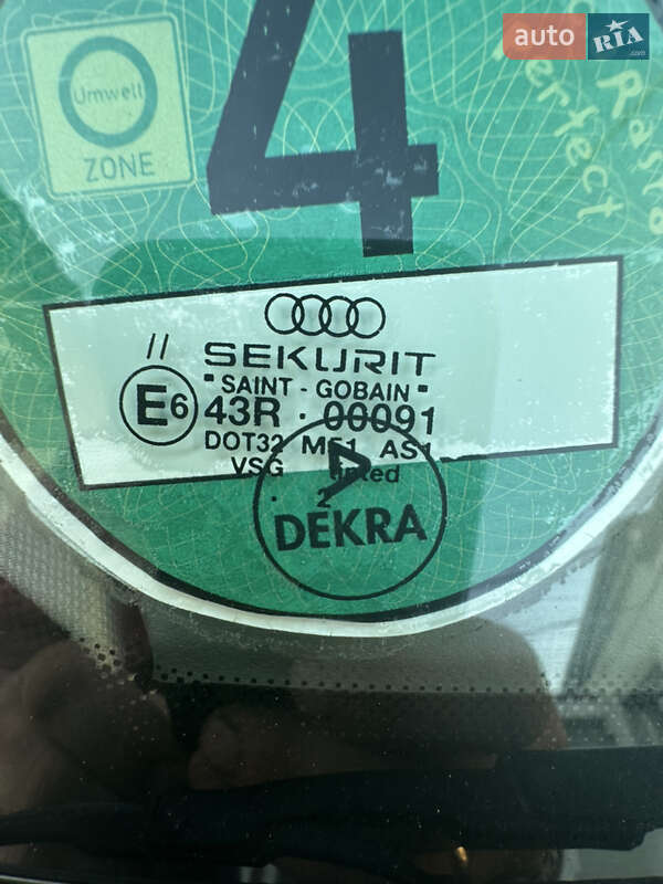 Седан Audi A4 2002 в Одессе